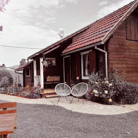 Wooden House Nela Near Plitvice Lakes Smoljanac Zewnętrze zdjęcie