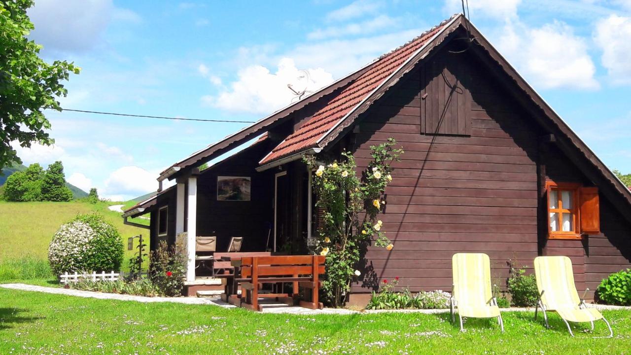 Wooden House Nela Near Plitvice Lakes Smoljanac Zewnętrze zdjęcie